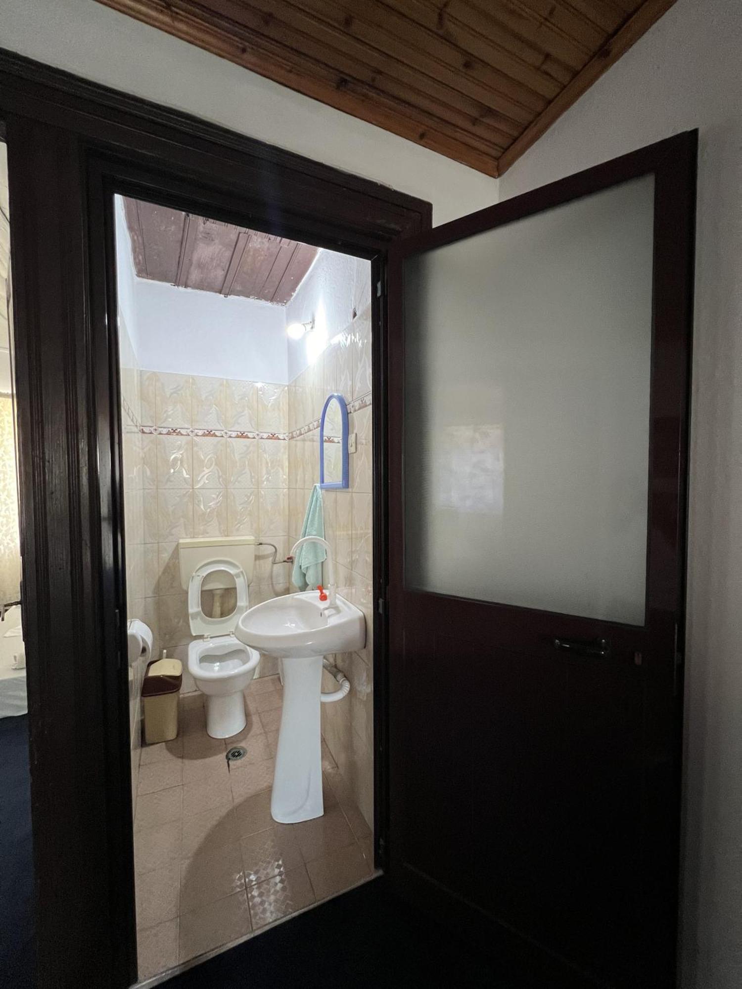 Onetwosleep Guesthouse Шкодер Екстер'єр фото